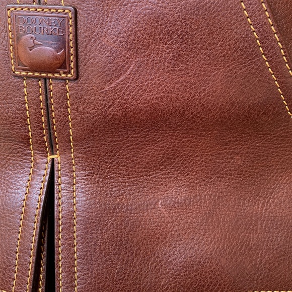 🦆Dooney & Bourke Kingston Hobo in brown chestnut color - Picture 13 of 16